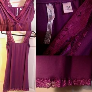 𝐁𝟐𝐆𝟏𝙁𝙍𝙀𝙀 💜 GOWN BY BODYTOUCH LINGERIE NY